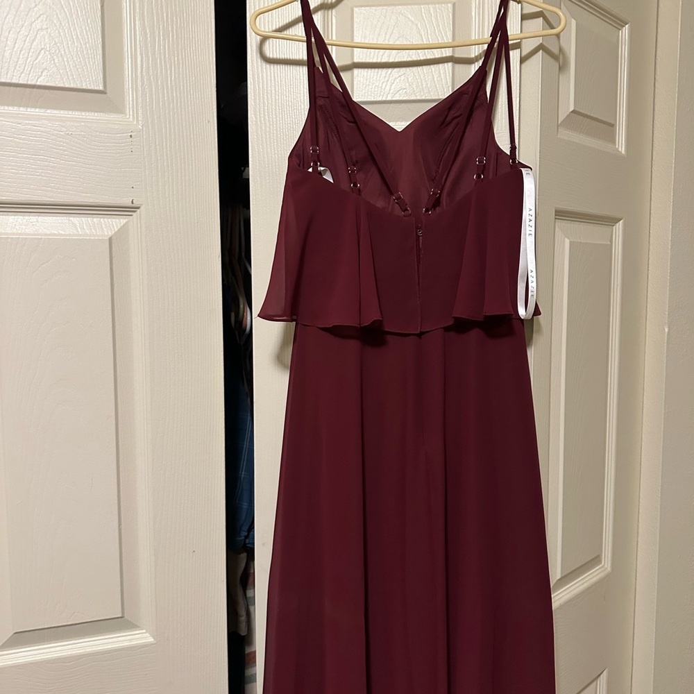 Elegant Burgundy Spaghetti Strap Dress